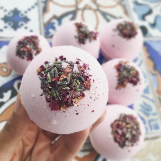 Unwind Bath Bomb
